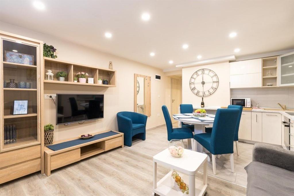 City Centre'S Apartment Риека Экстерьер фото